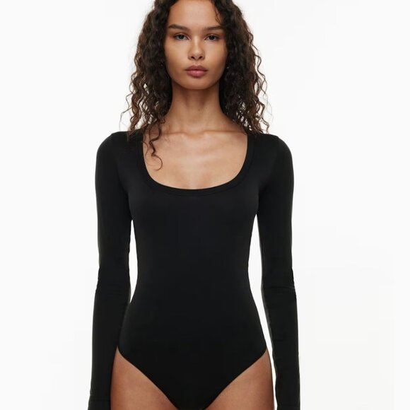 Wilfred Tops - Wilfred Aritzia quiet luxury ribbed long sleeved balletcore bodycon bodysuit top